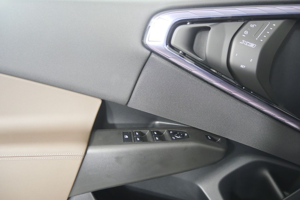 2025 BMW X3 3.0i 8