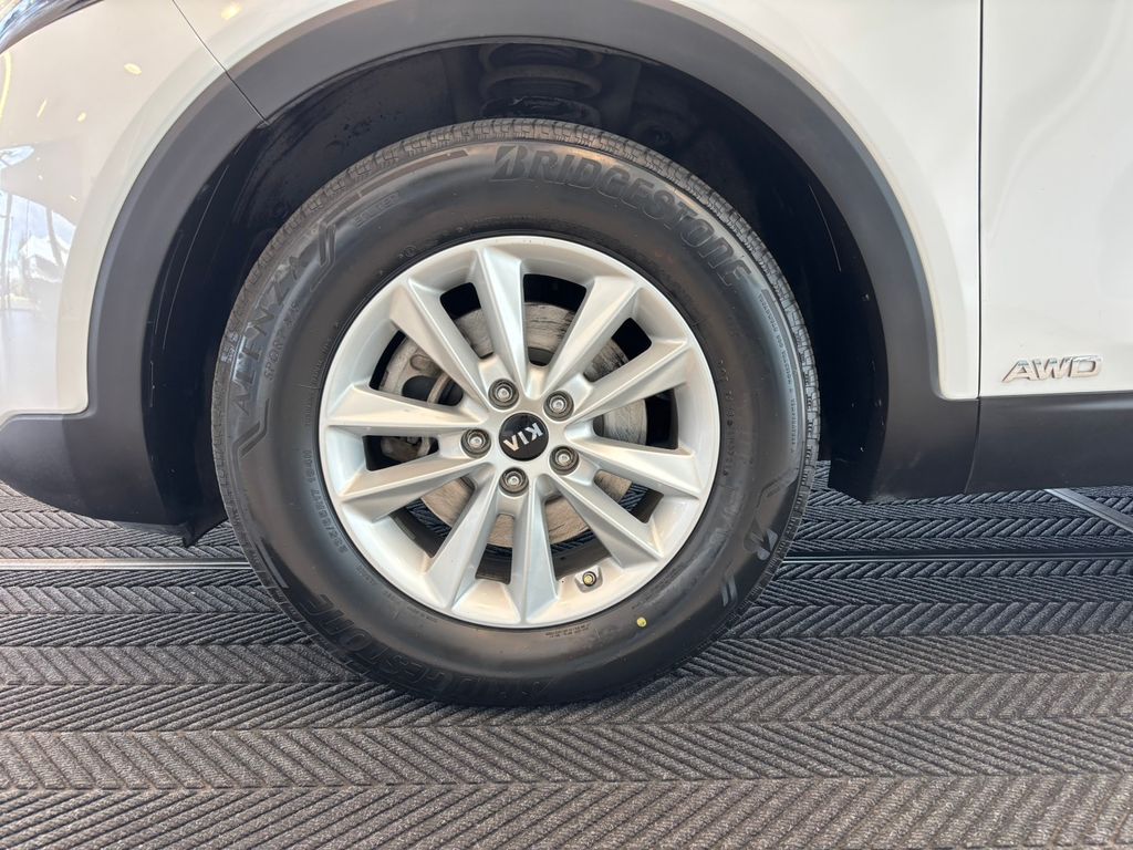 2020 Kia Sorento LX