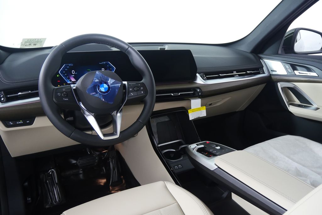Thumbnail: 2025 BMW X1 - 17