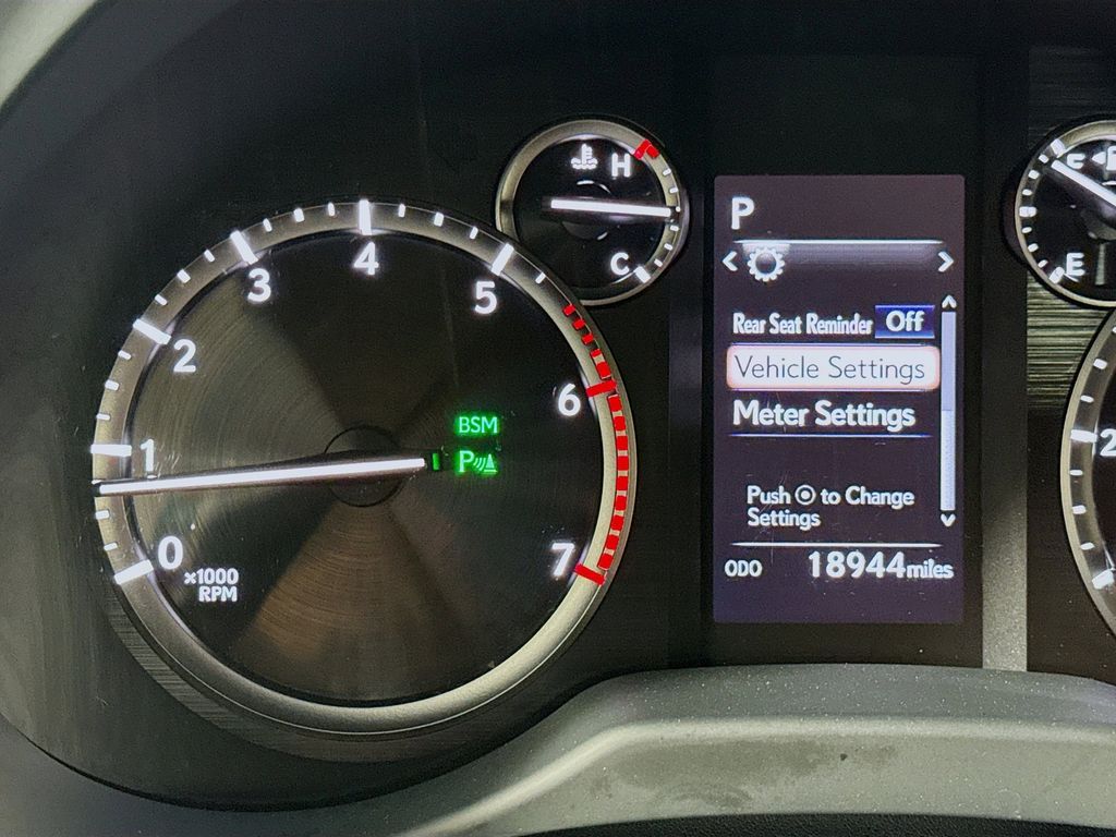 Thumbnail: 2023 Lexus GX - 12