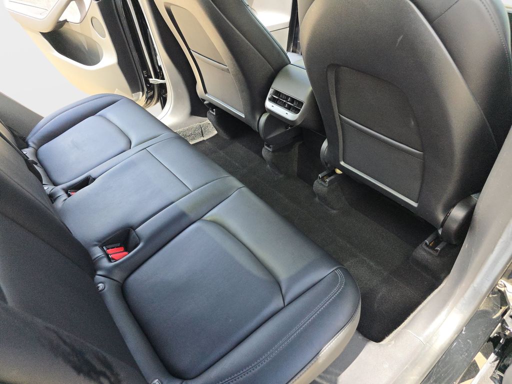 Used 2021 White Tesla Long Range image 13