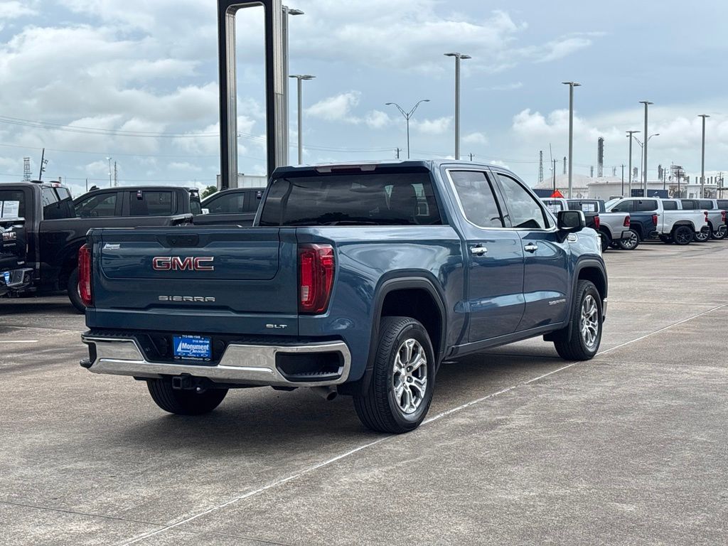 2024 GMC Sierra 1500 SLT - 11