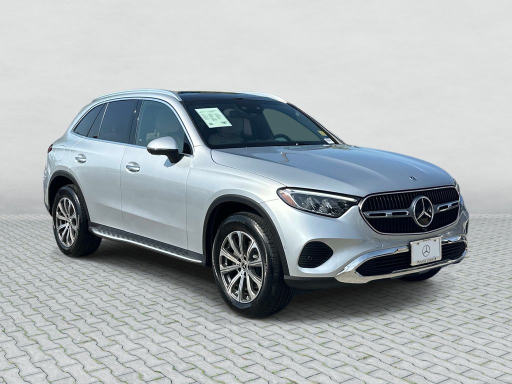 Thumbnail: 2026 Mercedes-Benz GLC - 3