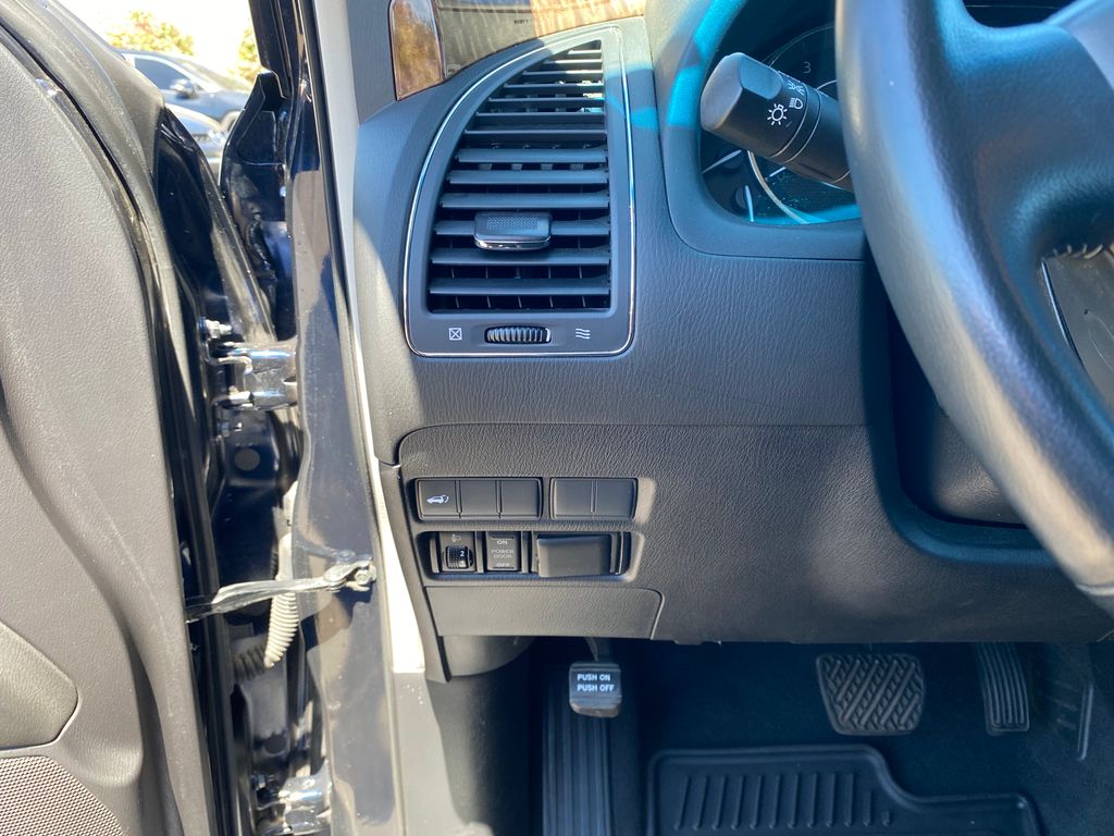 2018 Nissan Armada SV