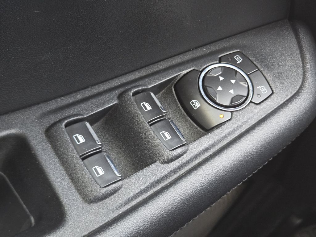2022 Ford Edge SEL Silver at Autostrade