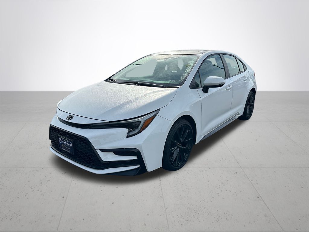 2024 Toyota Corolla XSE photo 2