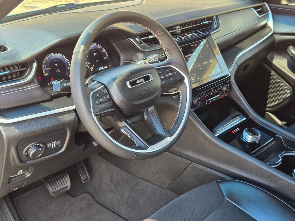 Used 2024 Jeep Grand Cherokee L SUV