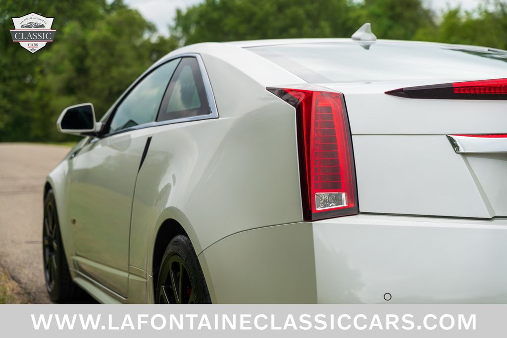 2015 Cadillac CTS-V 61