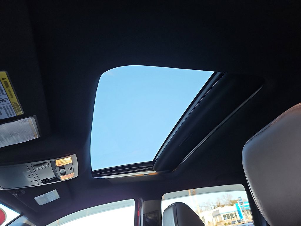 Thumbnail: 2017 Toyota Tacoma - 17