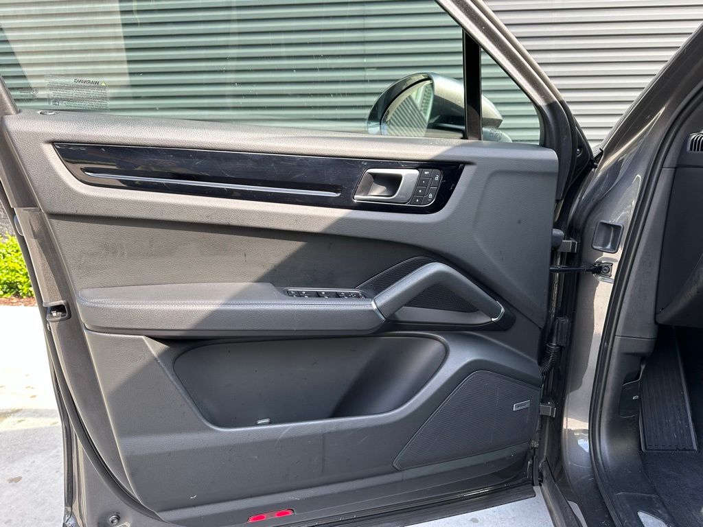 2023 Porsche   14