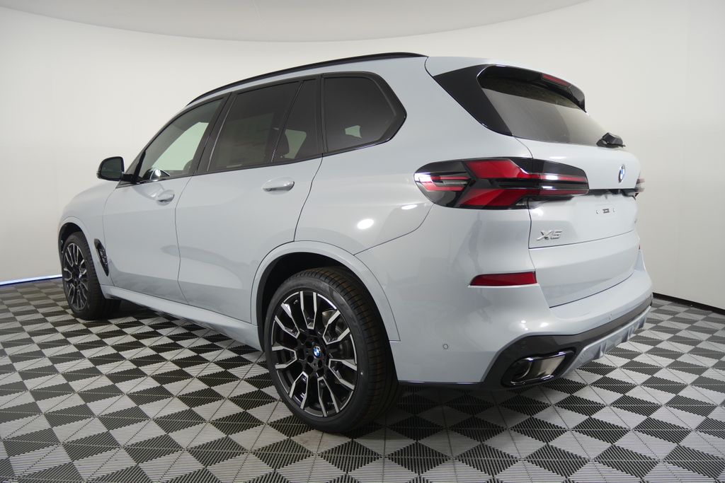 Thumbnail: 2026 BMW X5 - 5