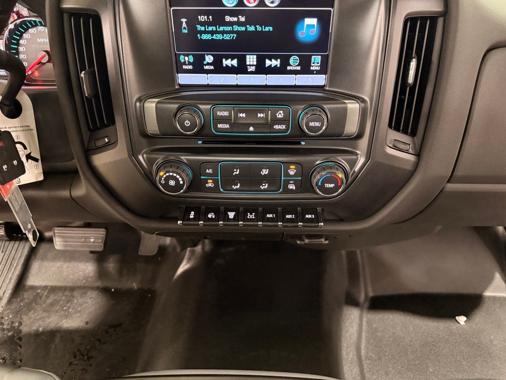 2025 Chevrolet Silverado 5500HD 