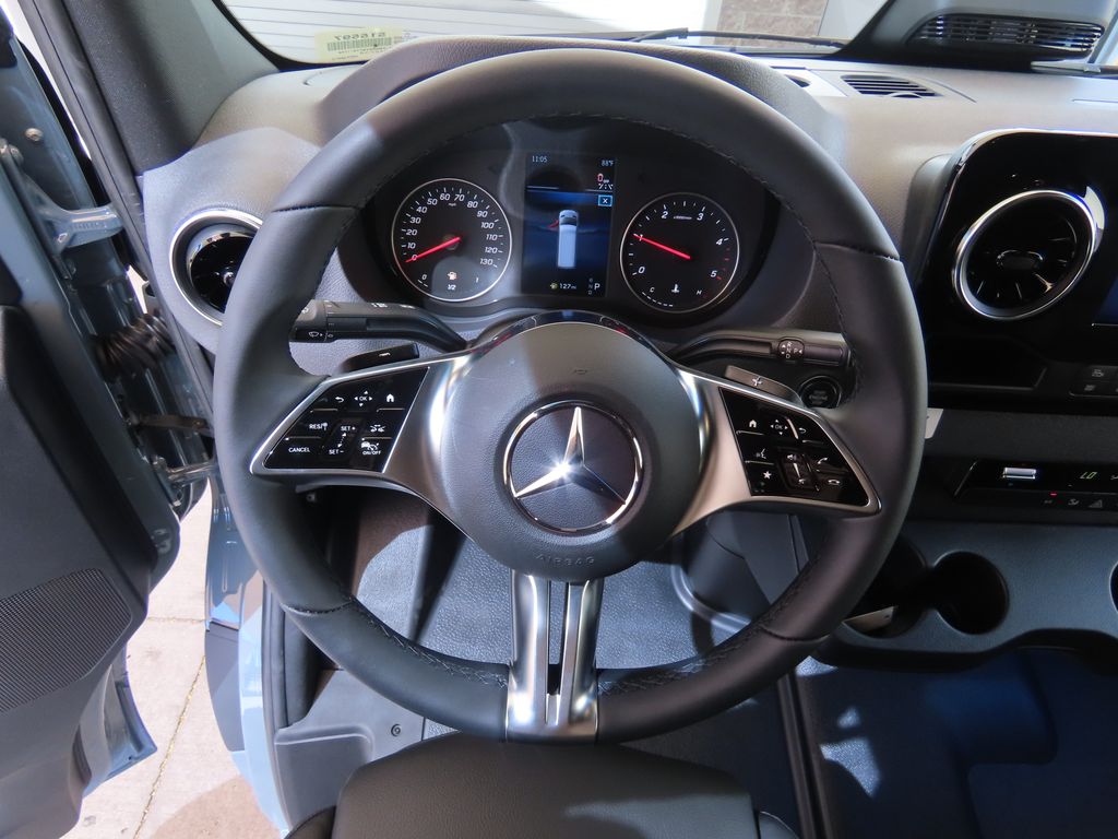 Thumbnail: 2026 Mercedes-Benz Sprinter - 11