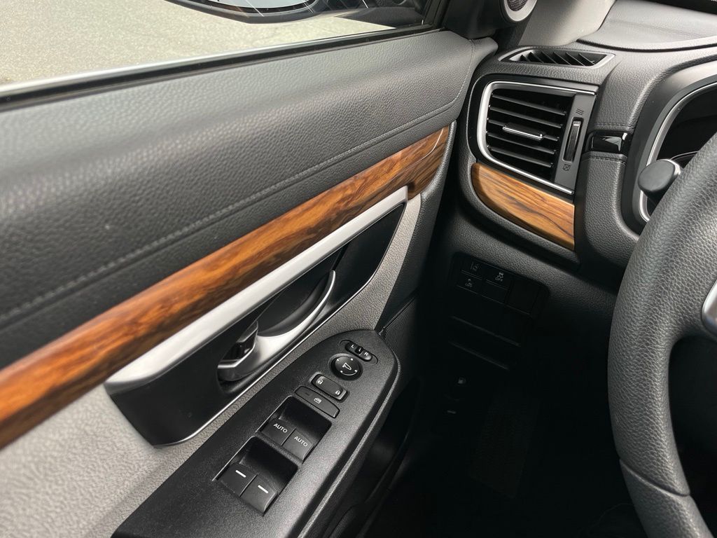 Thumbnail: 2018 Honda CR-V - 21