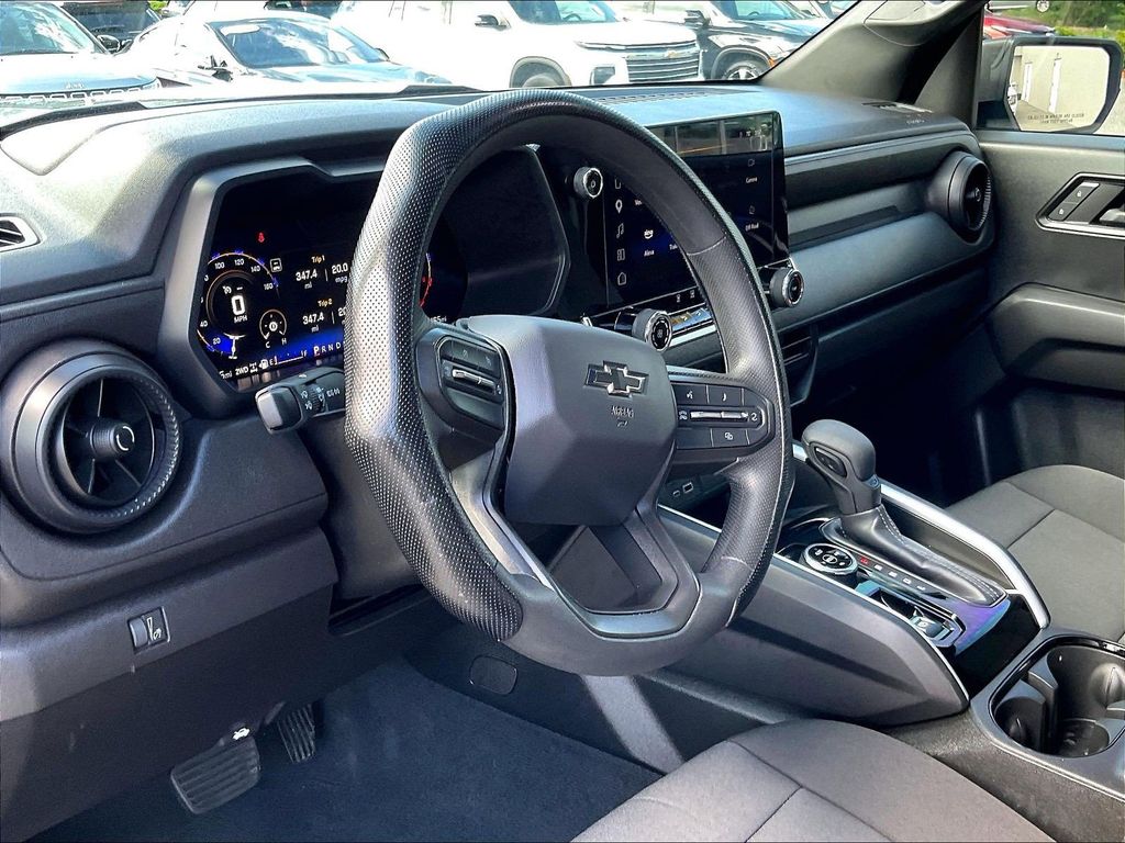 2024 Chevrolet Colorado — photo 8