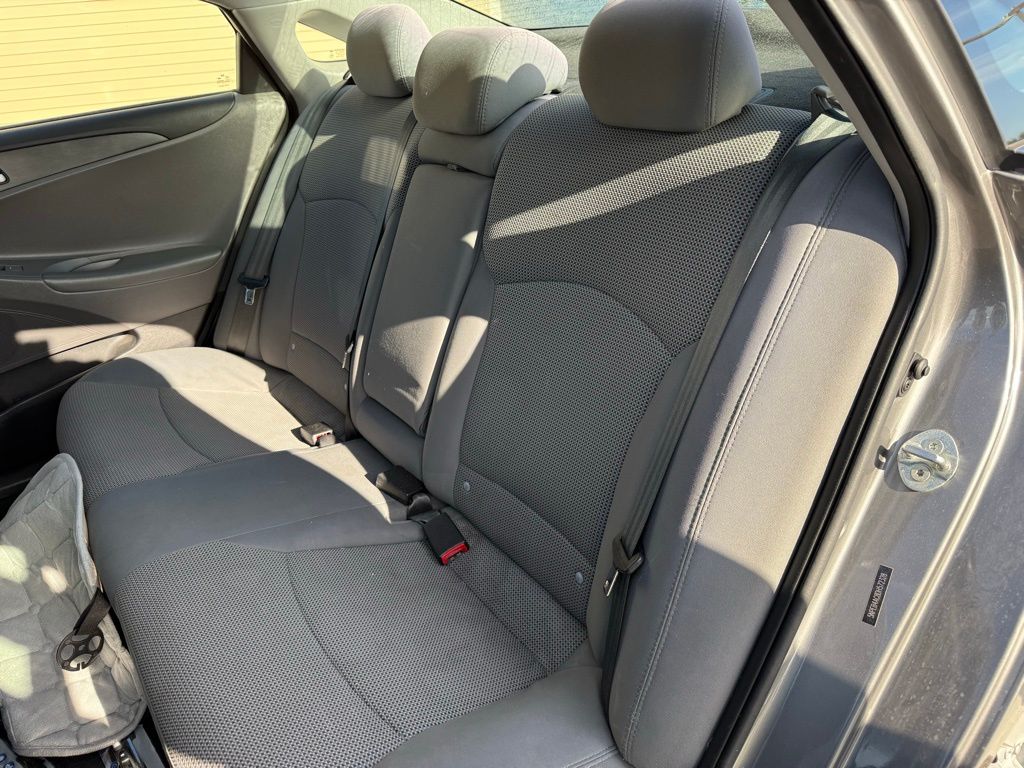 Thumbnail: 2013 Hyundai Sonata - 10