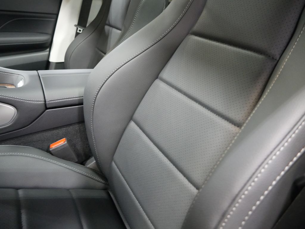 Thumbnail: 2026 Mercedes-Benz GLE - 21