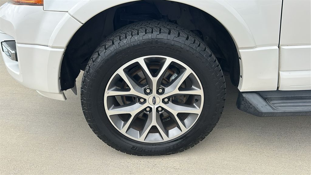 2017 Ford Expedition EL XLT - 5