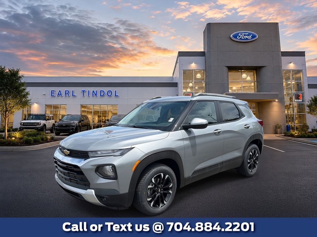 Sterling Gray Metallic 2023 Chevrolet Trailblazer SUV / Crossover Front-Wheel Drive Continuously Variable Transmission