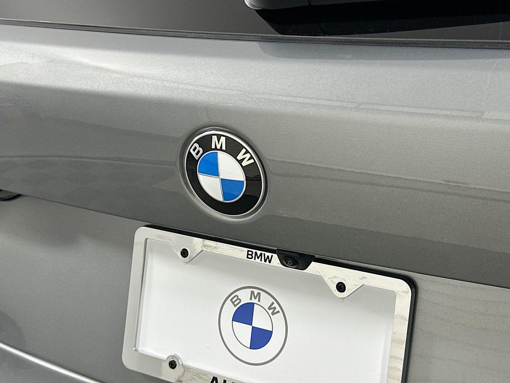 2026 BMW X5 M60i 22