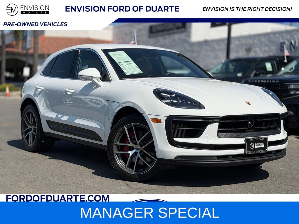 White 2023 Porsche Macan SUV / Crossover All-Wheel Drive 7-Speed Automatic
