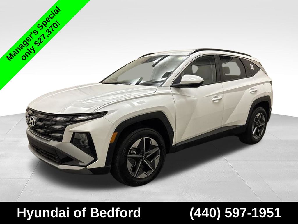 White Pearl 2026 Hyundai Tucson SEL AWD SUV / Crossover All-Wheel Drive 8-Speed Automatic