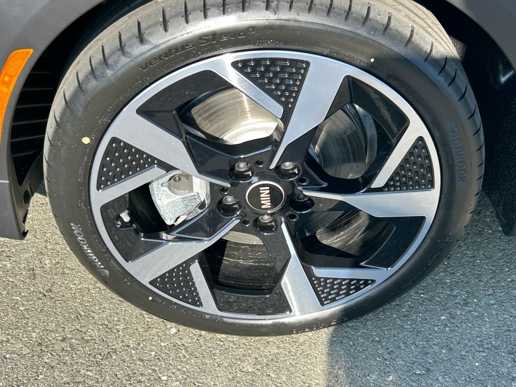 Thumbnail: 2026 MINI Cooper - 9