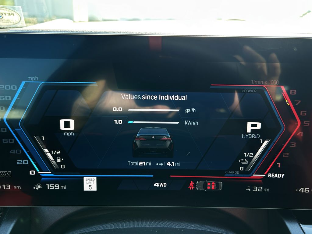 Thumbnail: 2026 BMW M5 - 21