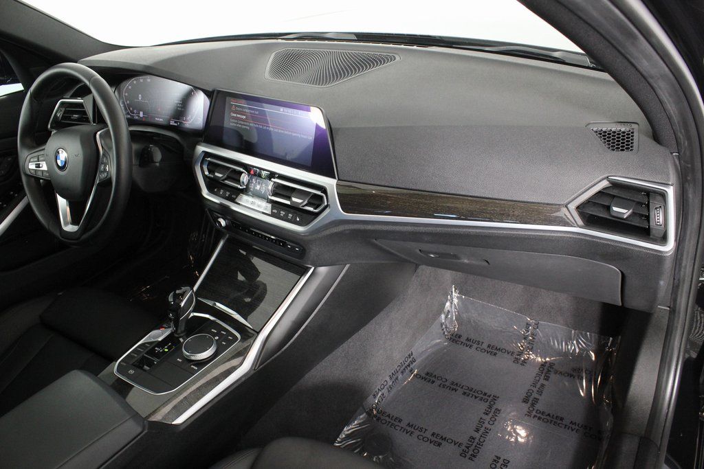 Thumbnail: 2020 BMW 3 Series - 9