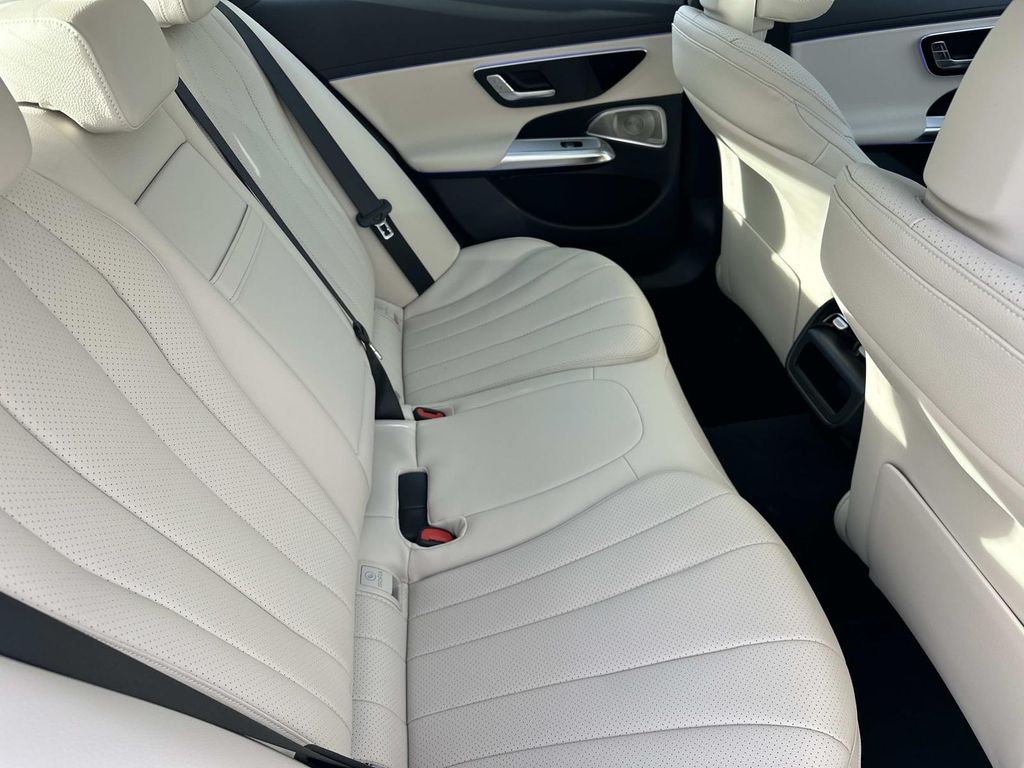 Thumbnail: 2026 Mercedes-Benz E-Class - 12