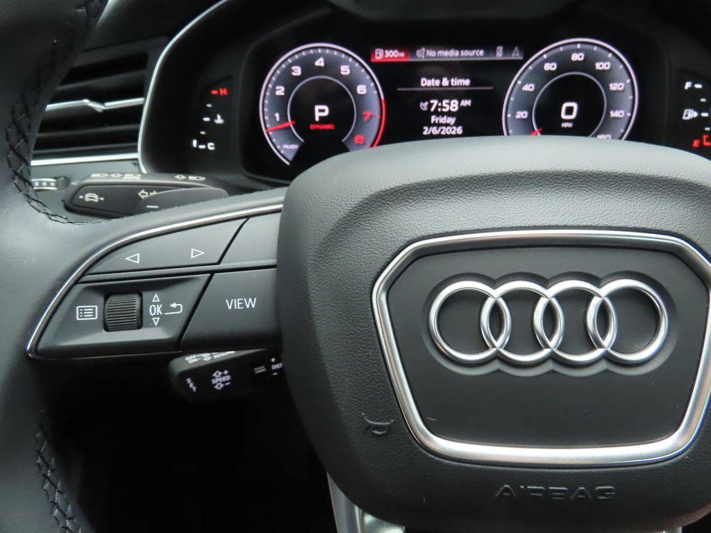 Thumbnail: 2023 Audi Q7 - 11