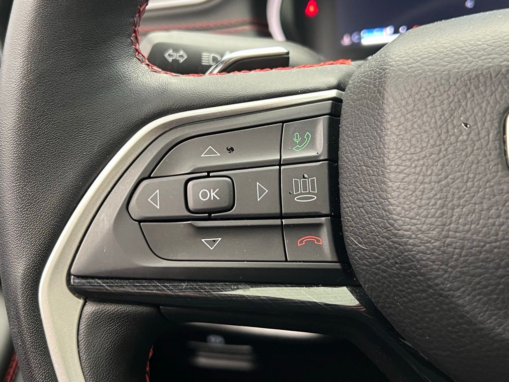 Thumbnail: 2022 Jeep Grand Cherokee - 18
