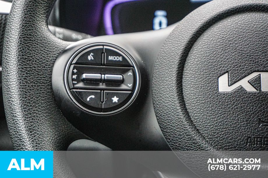 2025 Kia Soul LX - Photo 30