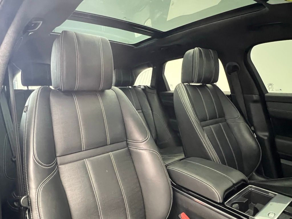 Thumbnail: 2020 Land Rover Range Rover Velar - 7