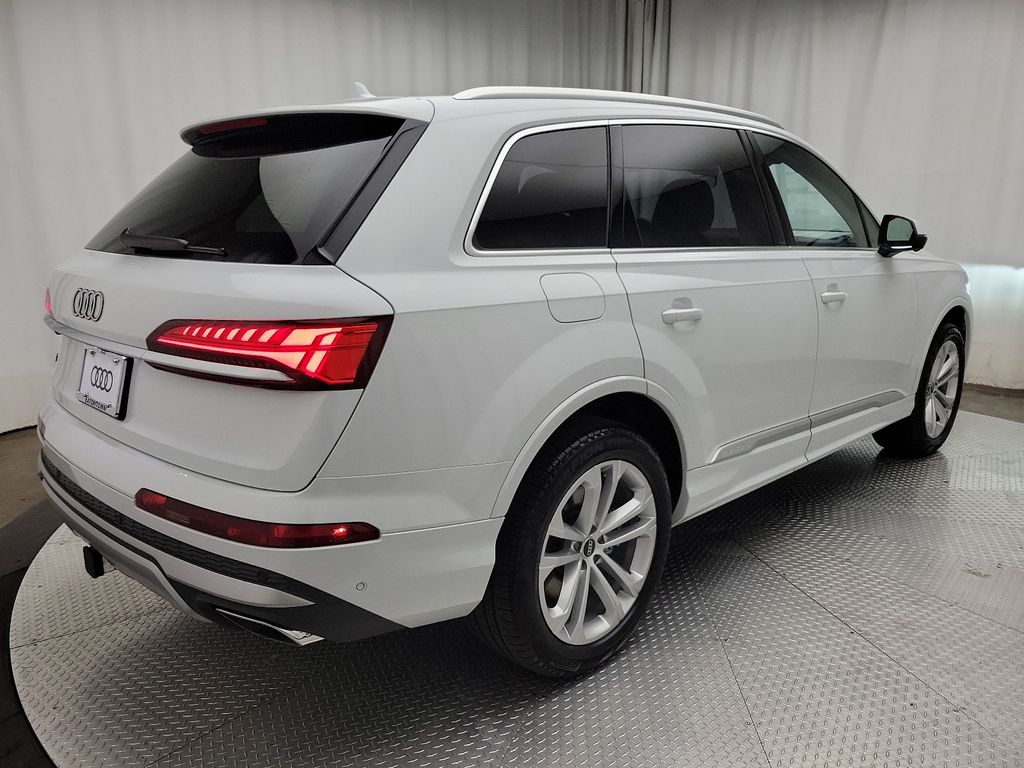 2025 Audi Q7 Premium Plus 3