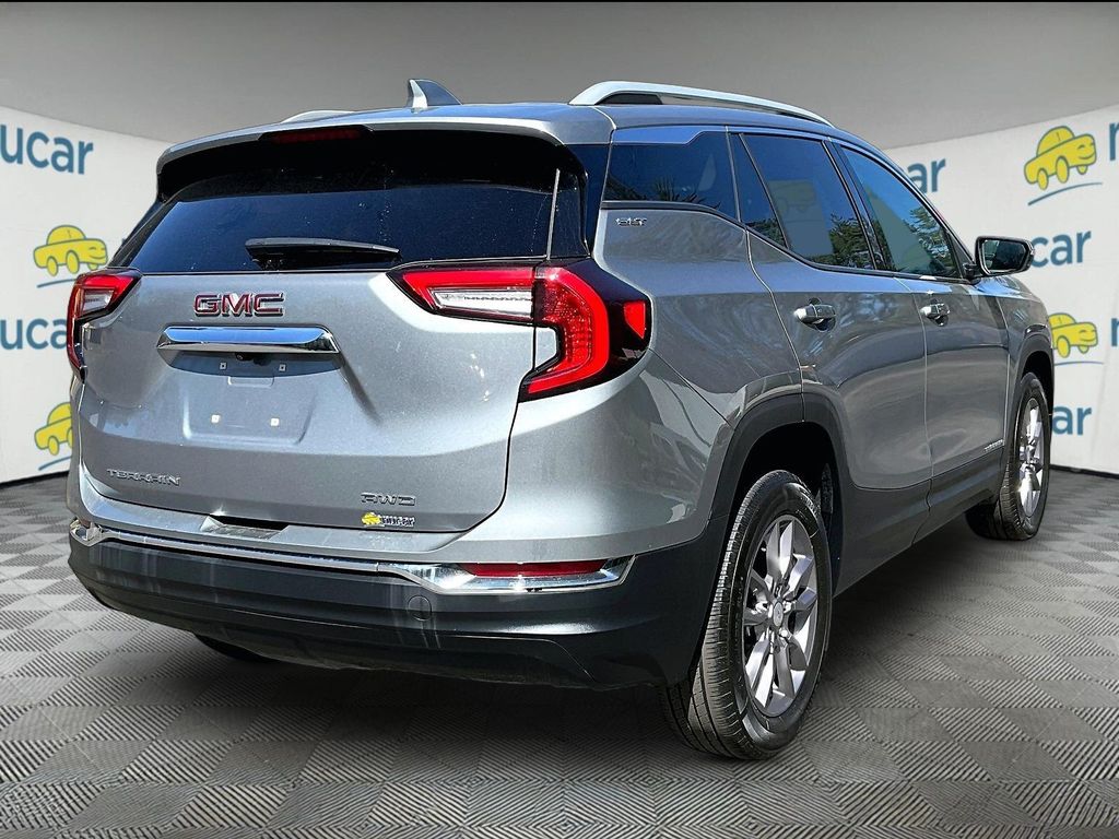 2023 GMC Terrain — photo 8