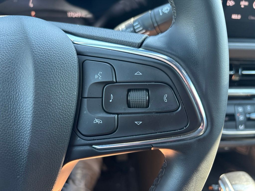Used 2025 Buick Envista SUV
