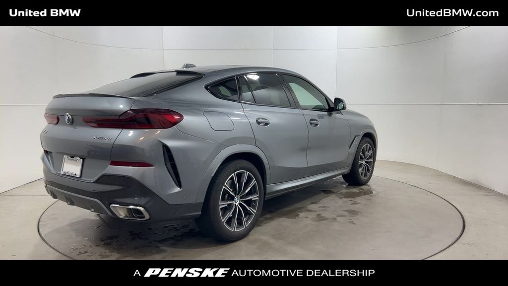 2024 BMW X6 xDrive40i 8