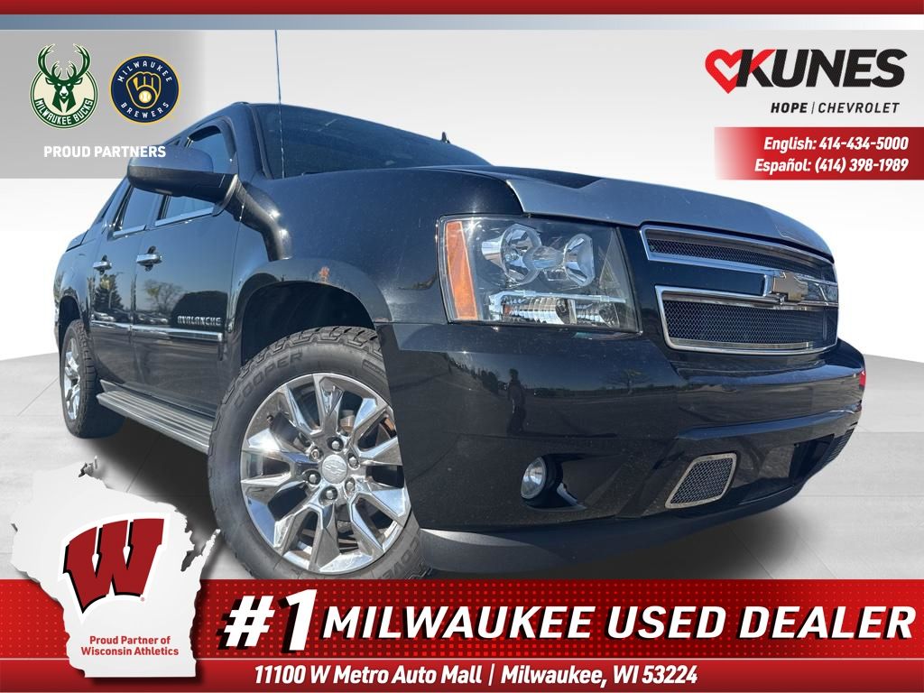 2013 Chevrolet Avalanche LTZ Black Diamond Edition 4WD