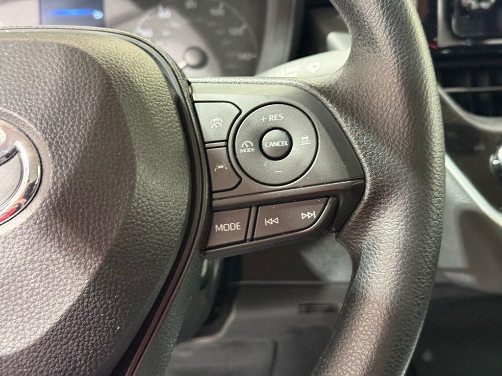 Thumbnail: 2025 Toyota Corolla - 22