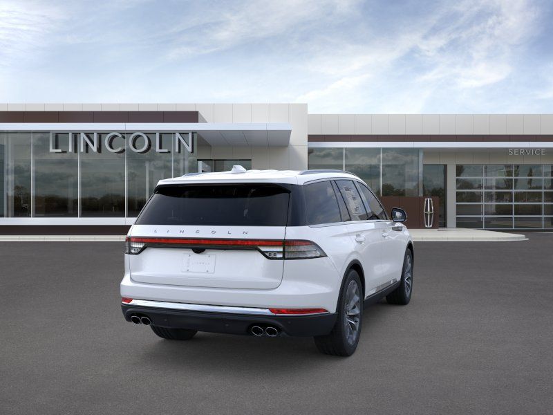 New 2026 White Lincoln Reserve image 8