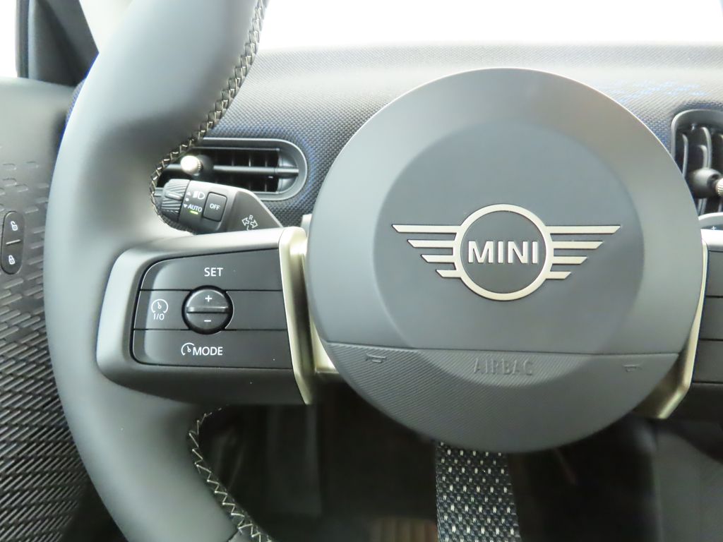 Thumbnail: 2026 MINI Cooper - 12