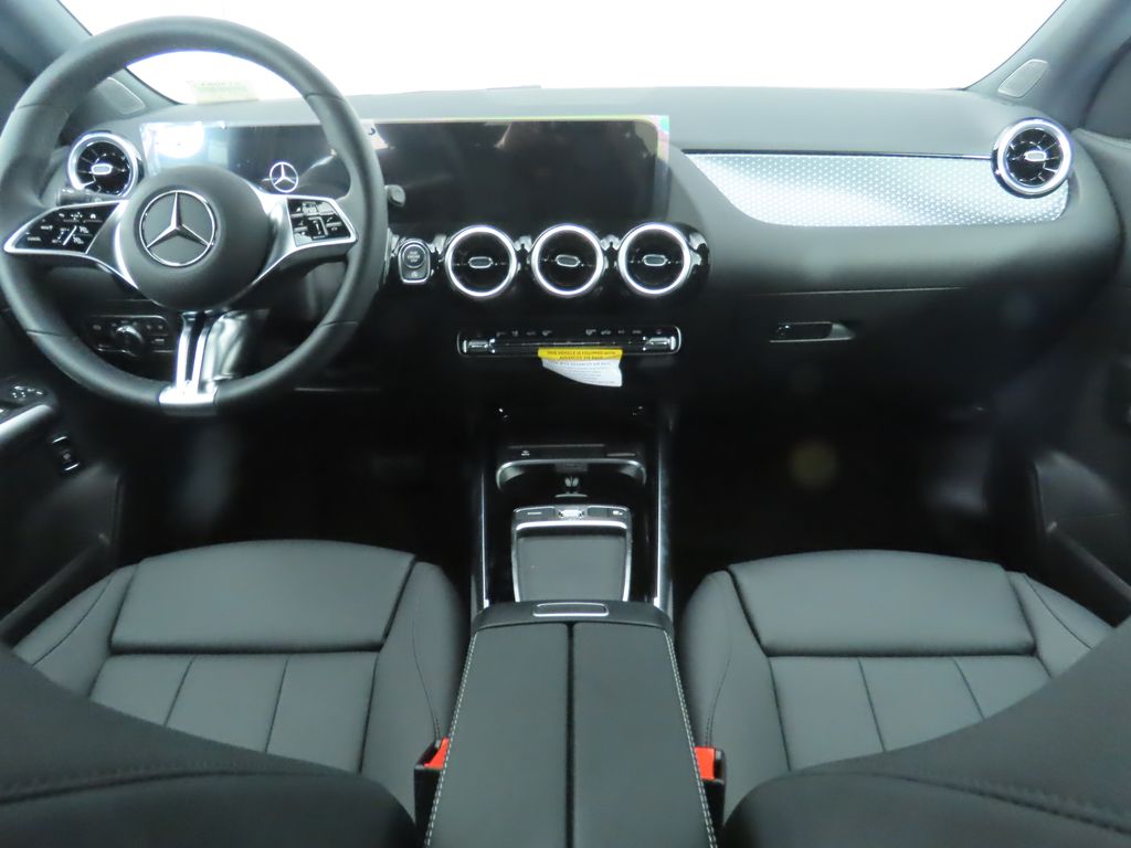 Thumbnail: 2025 Mercedes-Benz GLA - 13