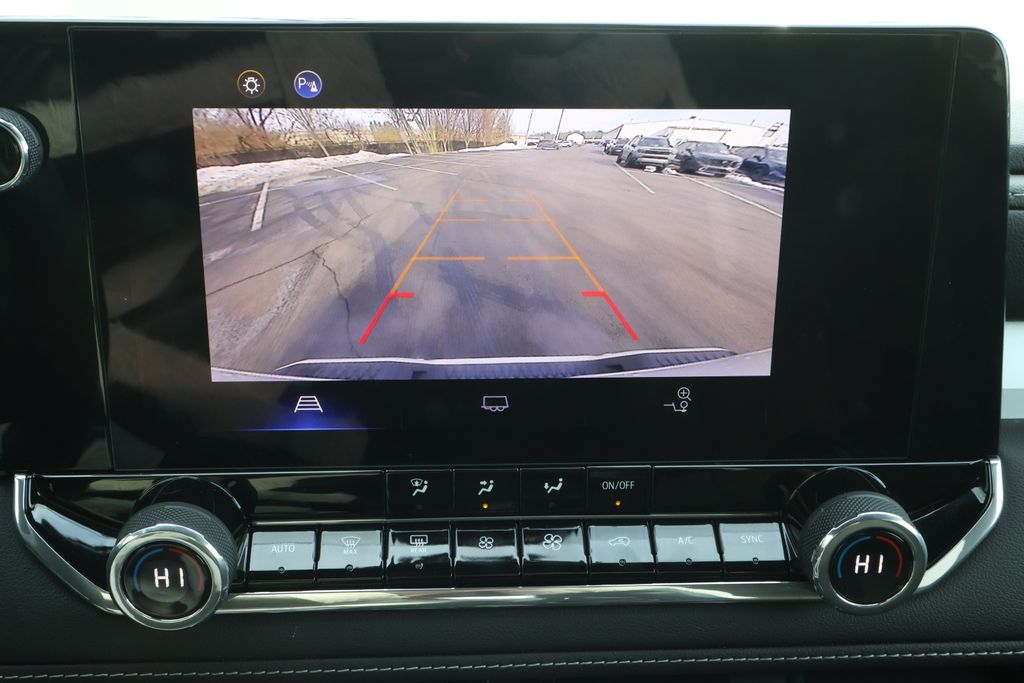 Thumbnail: 2024 Chevrolet Colorado - 20