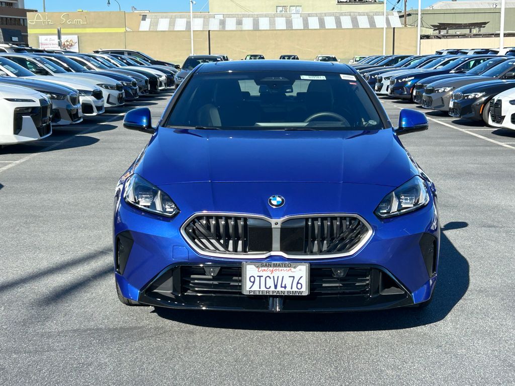 Thumbnail: 2025 BMW 2 Series - 8