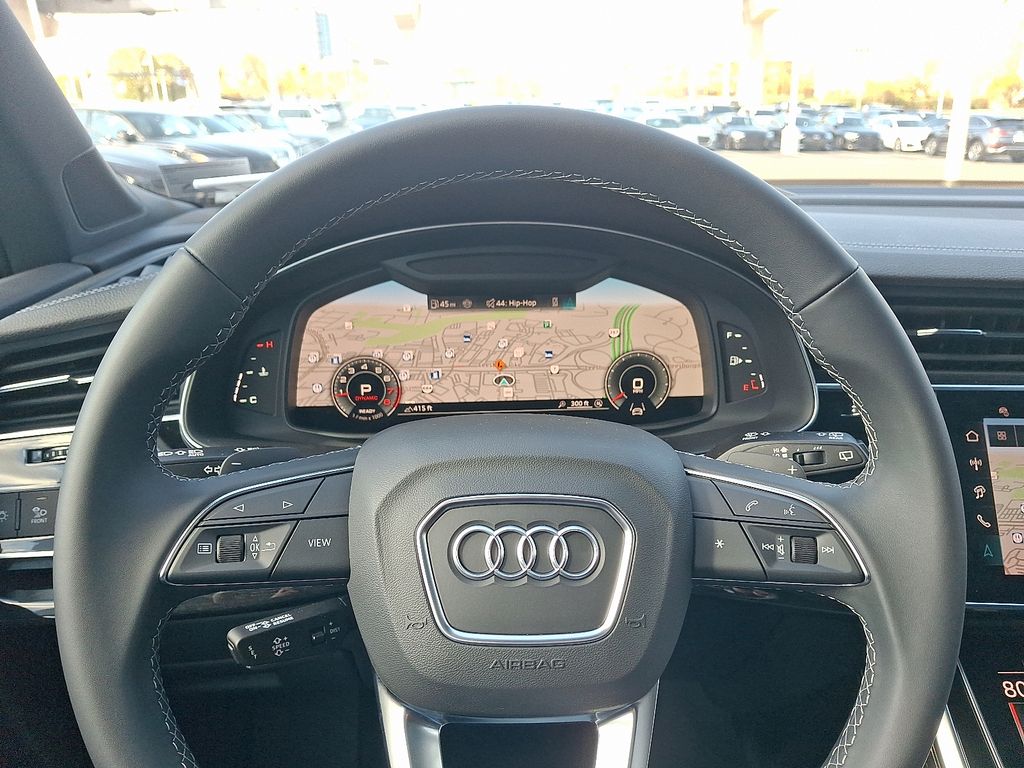 Thumbnail: 2026 Audi Q7 - 17