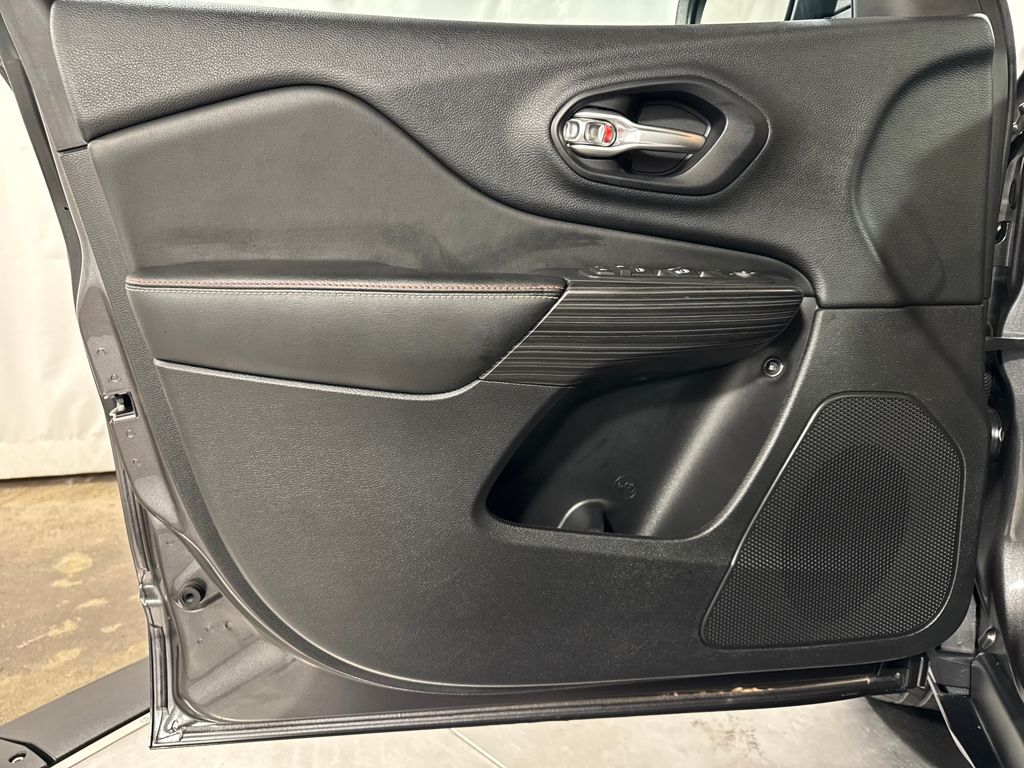 used 2017 Jeep Cherokee car, priced at $12,781