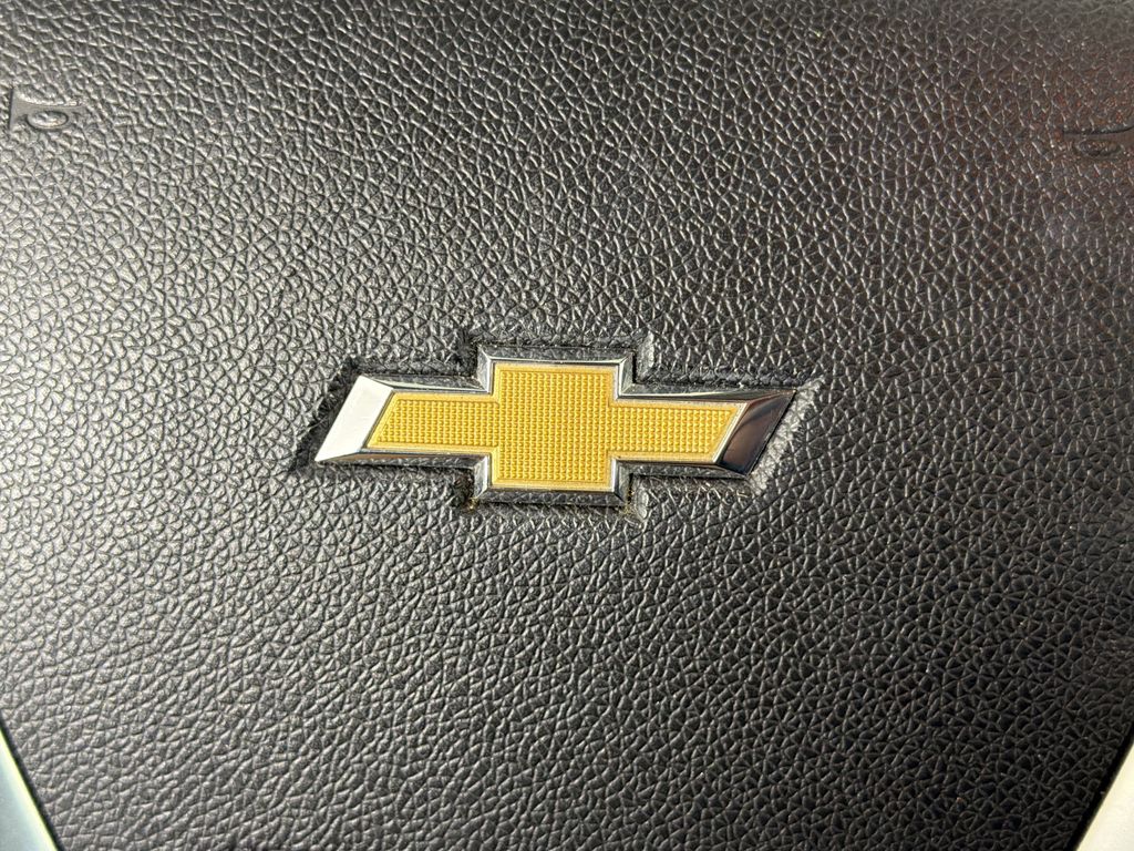 used 2015 Chevrolet Traverse car, priced at $9,995