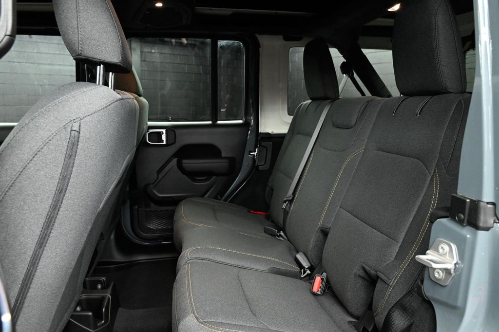 2025 Jeep Wrangler 4-Door Willys - Photo 17