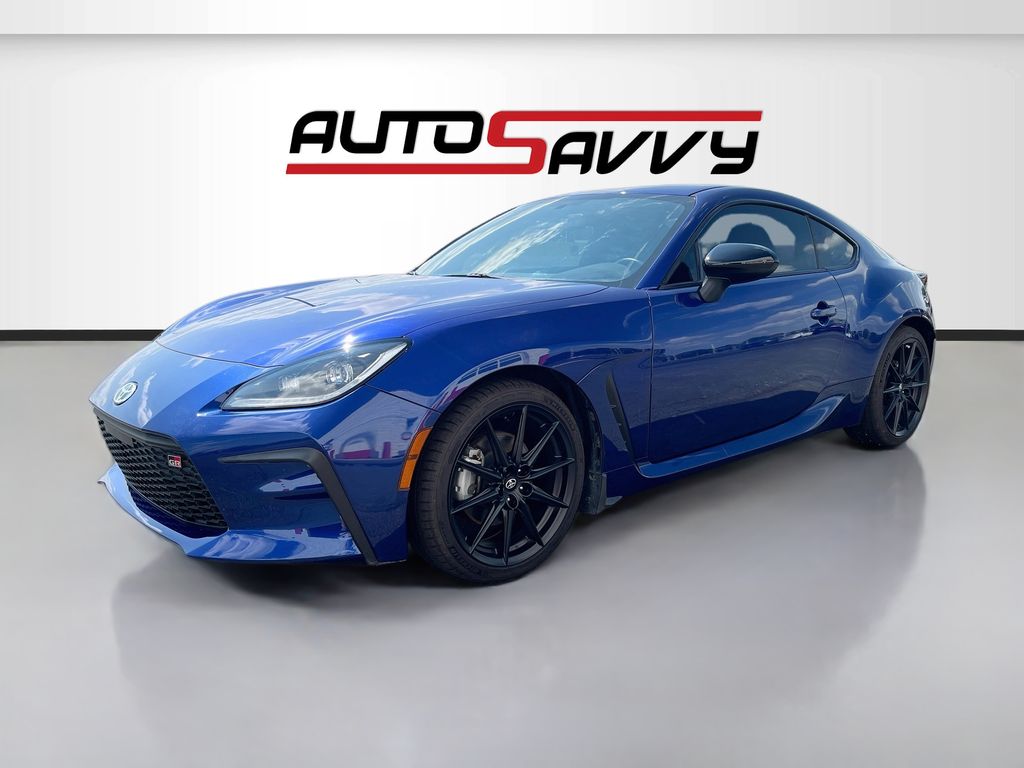 Used 2025 Blue Toyota Premium image 3